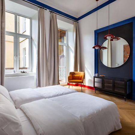Spacious City Center Family Apartments Краків Екстер'єр фото