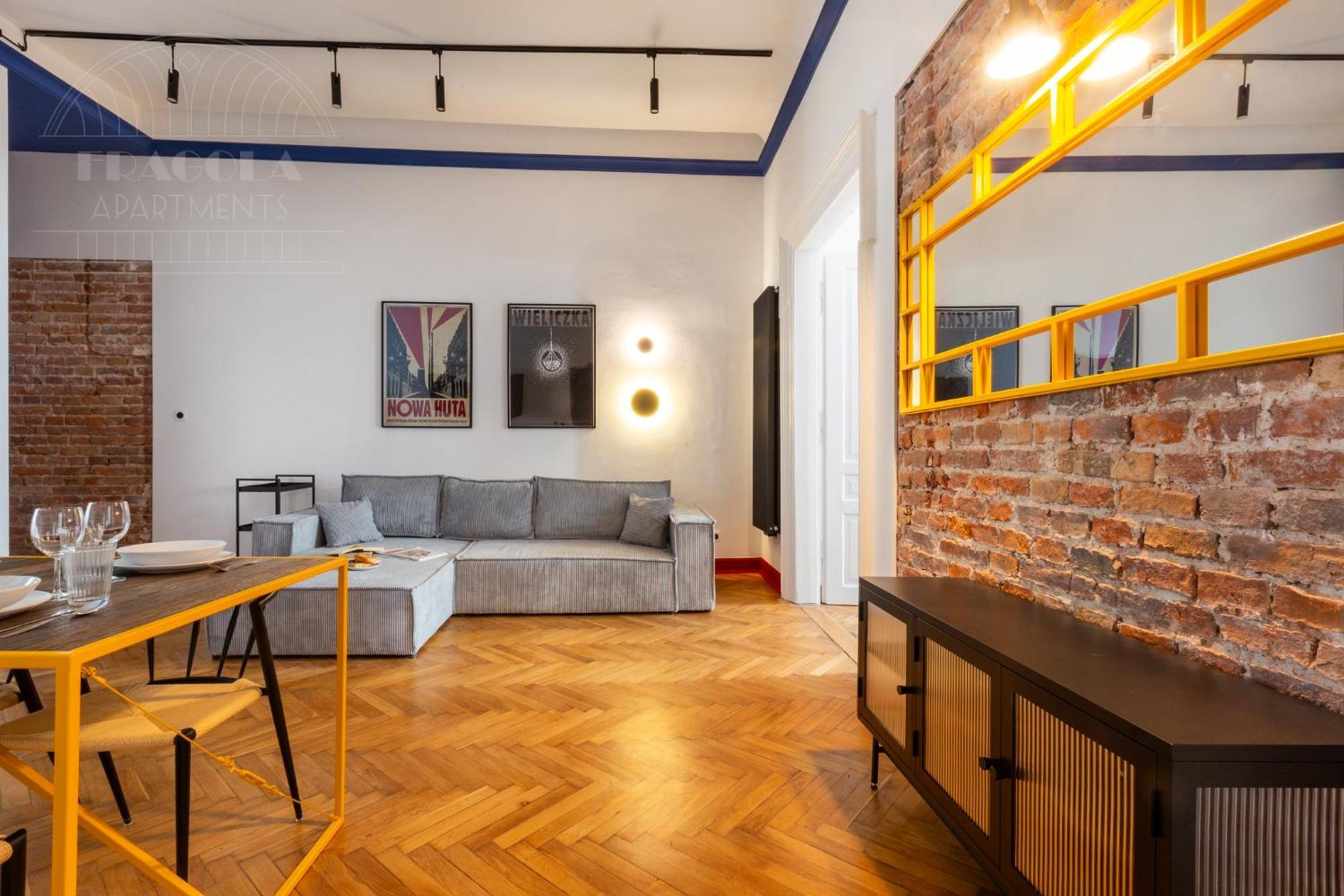 Spacious City Center Family Apartments Краків Екстер'єр фото
