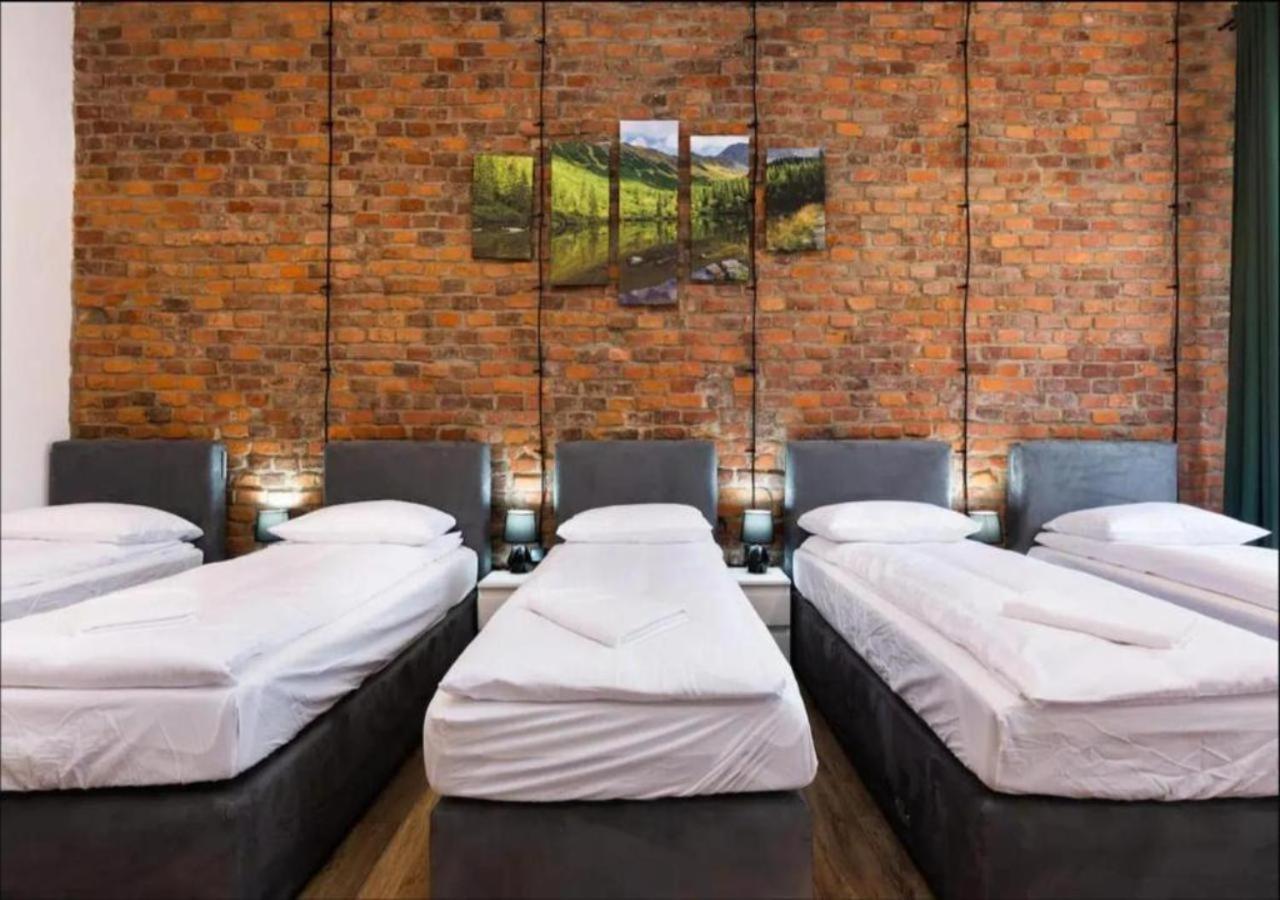 Spacious City Center Family Apartments Краків Екстер'єр фото
